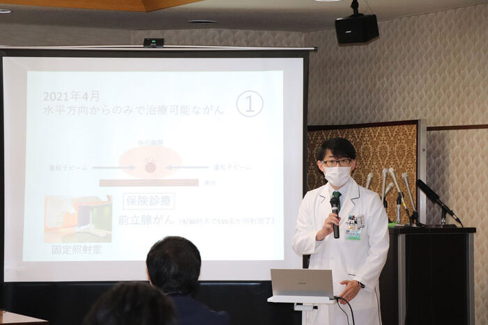 記者会見04